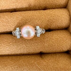 Elegant Pink Pearl and Silver Ring